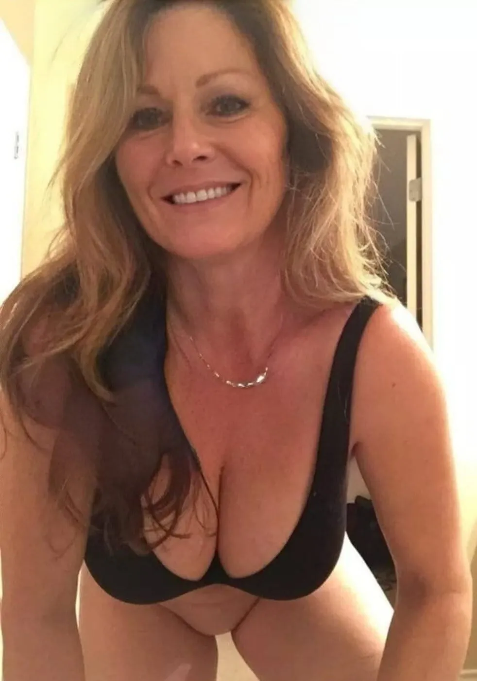 Yvonne, 35 ans — rencontre libertine à Nantes