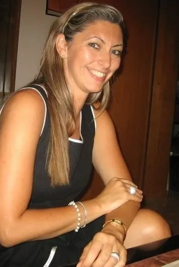Léa, 28 ans — rencontre libertine à Le Plessis-Robinson