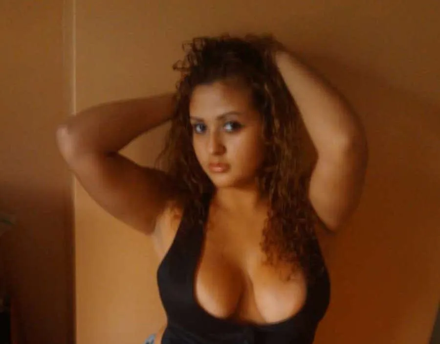 Aurore, 19 ans — rencontre libertine à Le Mans