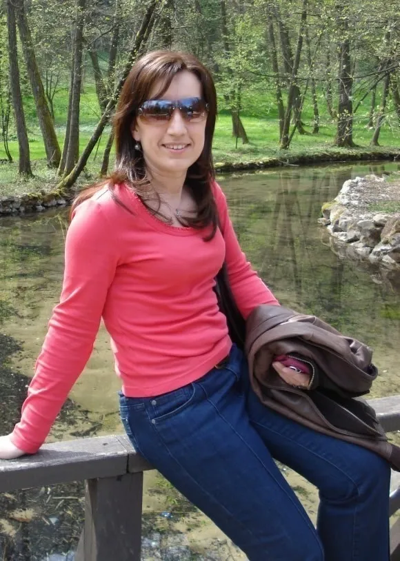 Amandine, 37 ans — rencontre libertine à Alès