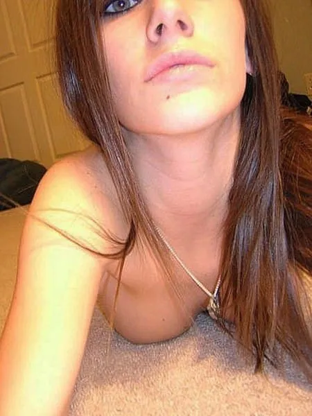 Zoé, 24 ans — rencontre libertine à Élancourt