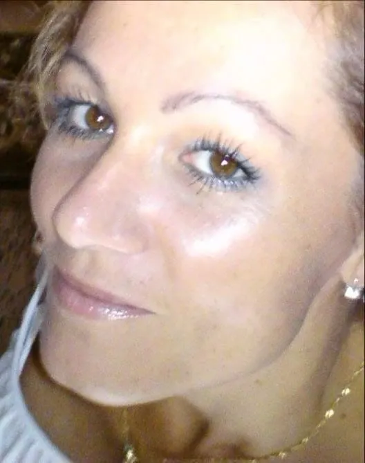 Amina, 25 ans — rencontre libertine à Noves
