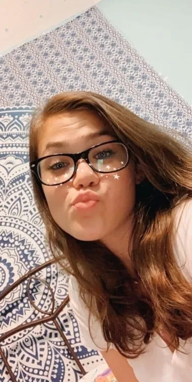 Ikram, 22 ans — rencontre libertine à Alfortville