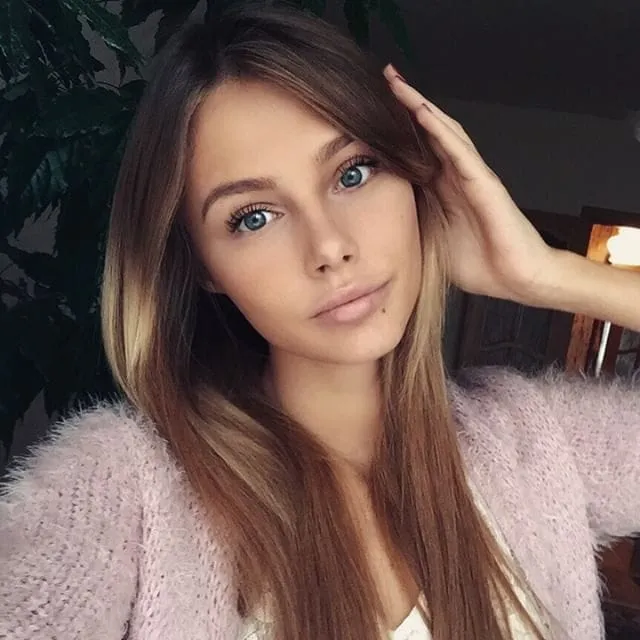 Sarah, 22 ans — rencontre libertine à Dunkerque