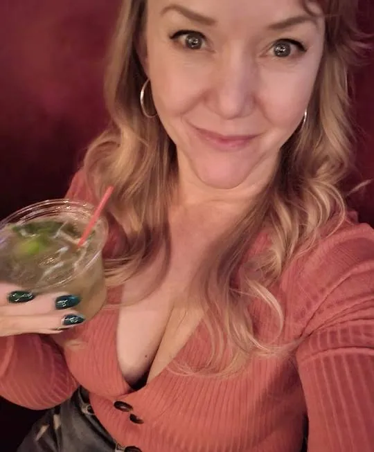 Agathe, 24 ans — rencontre libertine à Laval