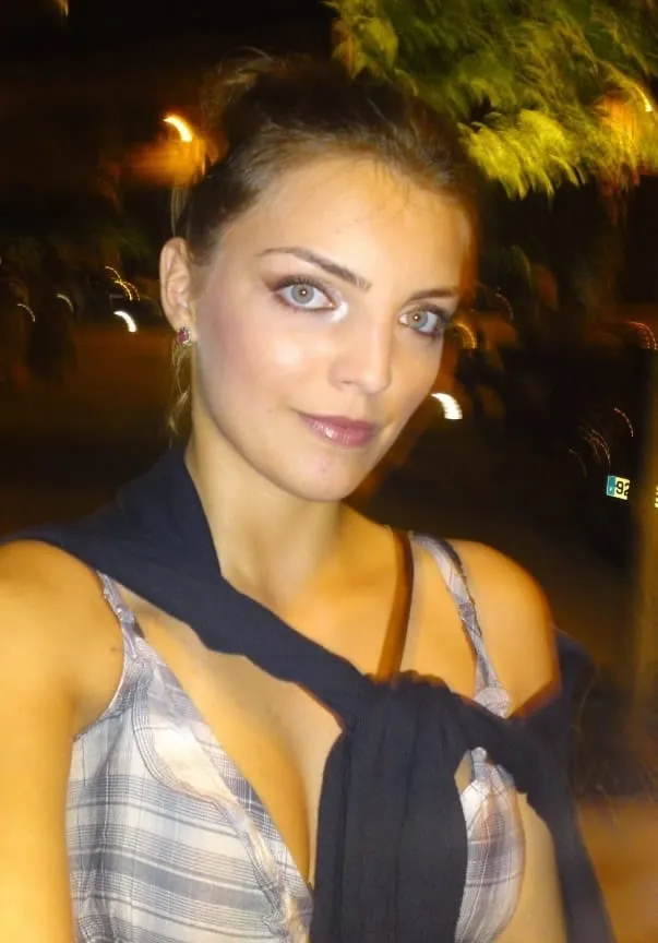 Lucie, 22 ans — rencontre libertine à Flers