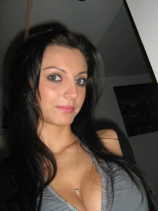 Salwa, 25 ans — rencontre libertine à Quimper