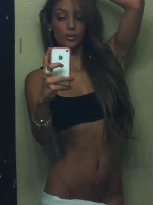 Maëlle, 22 ans — rencontre libertine à Narbonne